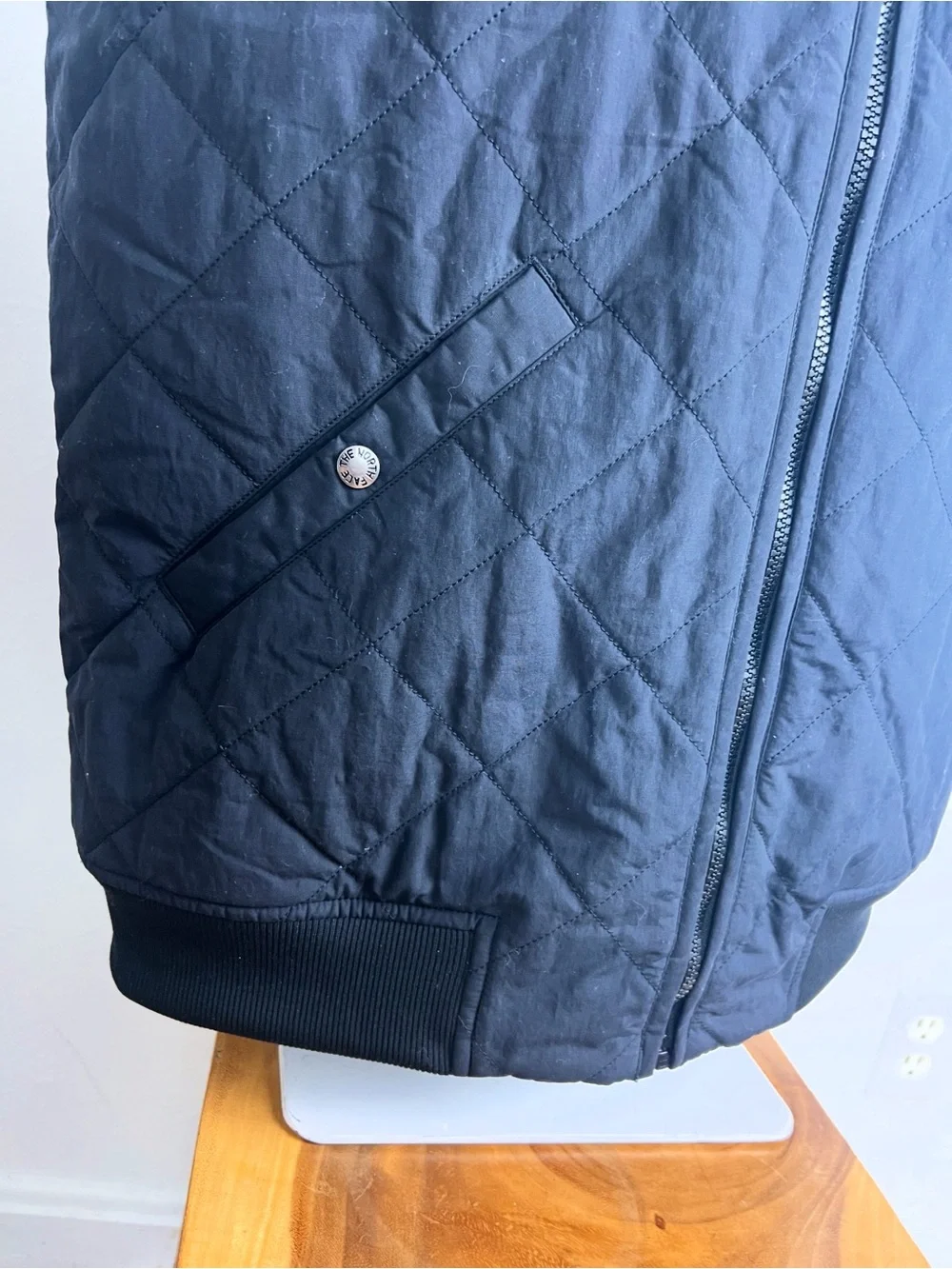 The North Face Men's Quilted Fleece Lined Nylon Black Quilted Zip-Front Vest L